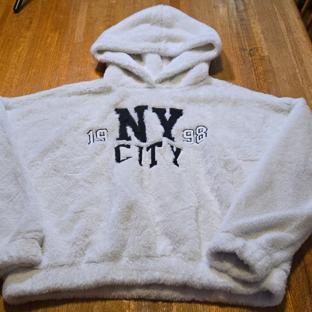 Rue 21 Women Small White Black Plush NY CITY 1998‎ Pullover Oversize Cozy Hoodie